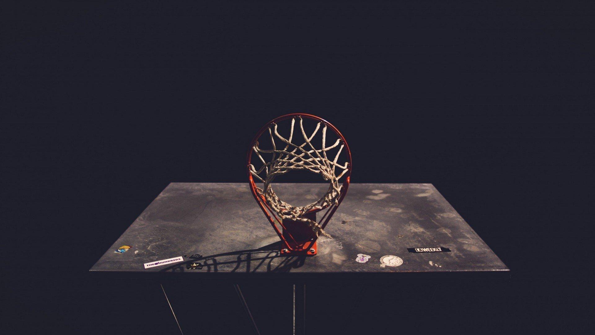 马卡报独家,裁判委员会力挺国王杯决赛主裁,内部评估确认无更换计划